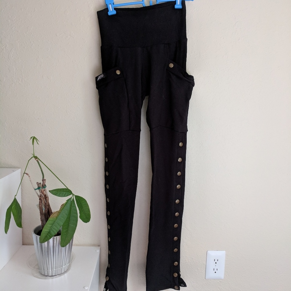 Crossfox bayze militia trouser leggings in black